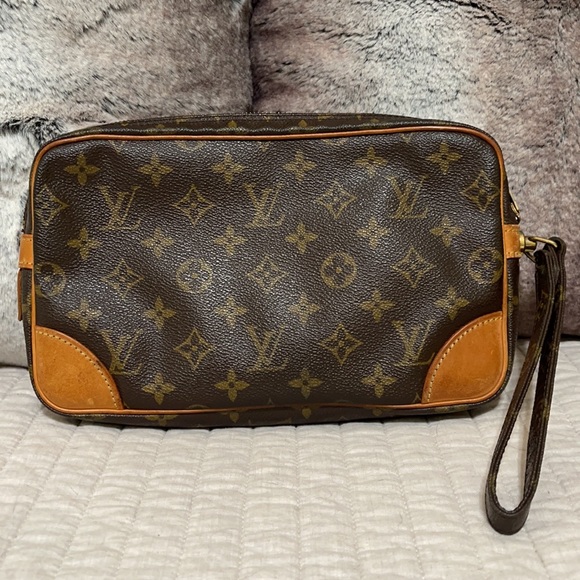 Vintage Louis Vuitton large wristlet - Picture 2 of 16